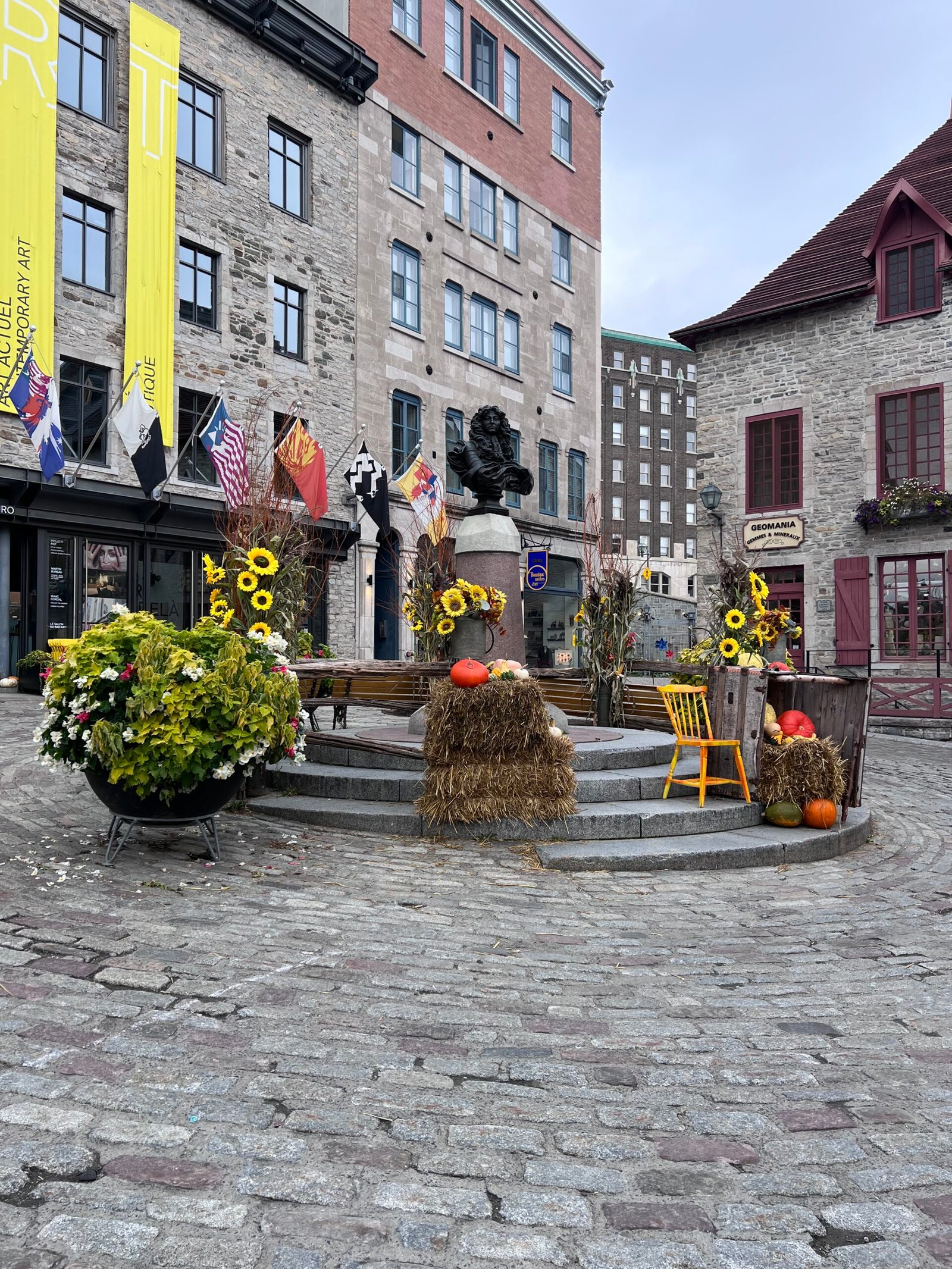 European Charm in North America: A Guide to Quebec City Quartier Petit-Champlain