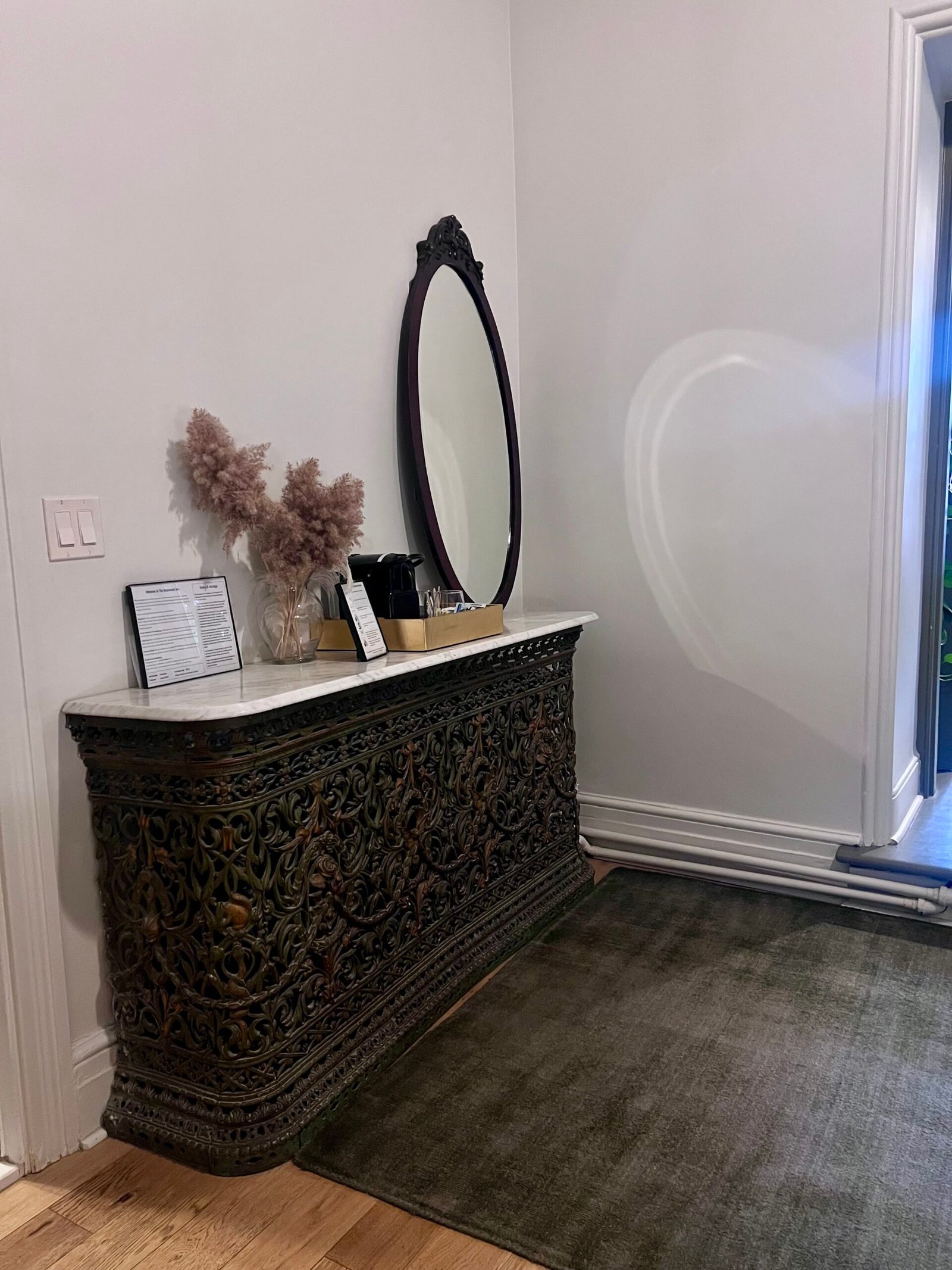 Premium Queen Room at Rosemount Inn